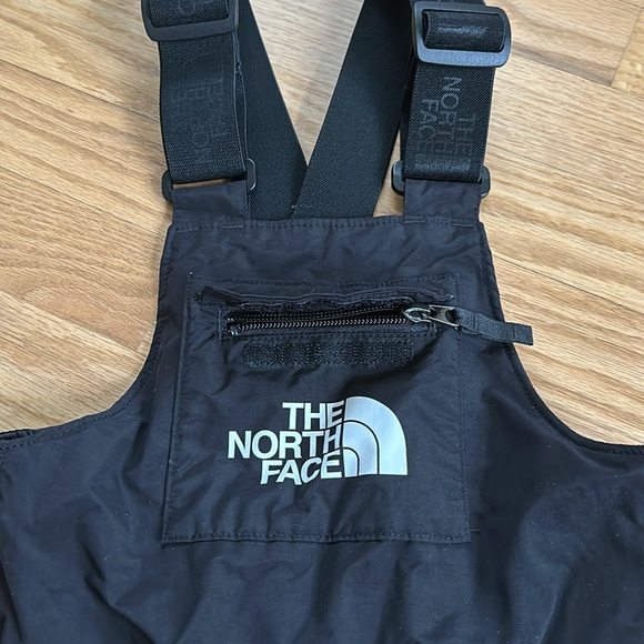 The North Face Kids’ Insulated Bibs - Picture 5 of 16